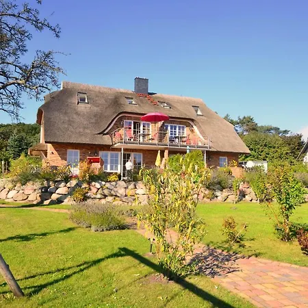 Reet-maisonete-hausteil-sonnenkamp * Groß Zicker