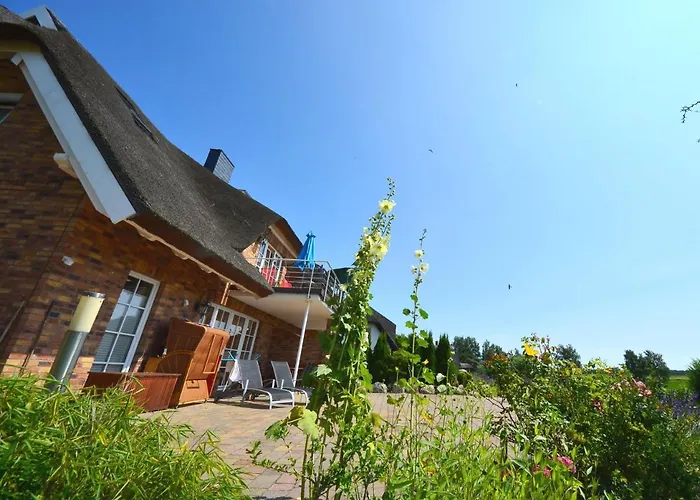 Reet-maisonete-hausteil-sonnenkamp *