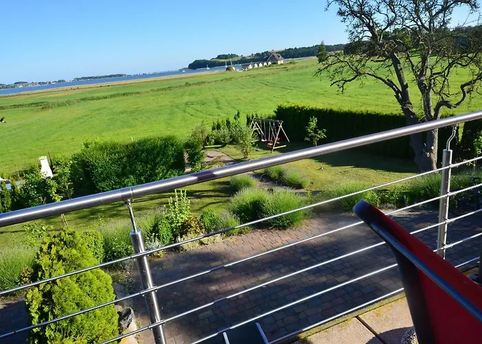 Reet-maisonete-hausteil-sonnenkamp * Groß Zicker